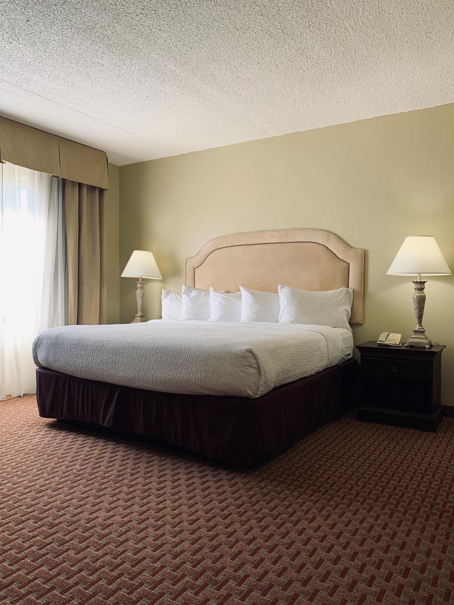 מורגנטאון Euro-Suites Hotel מראה חיצוני תמונה