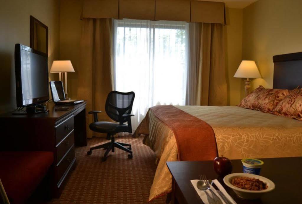 מורגנטאון Euro-Suites Hotel מראה חיצוני תמונה
