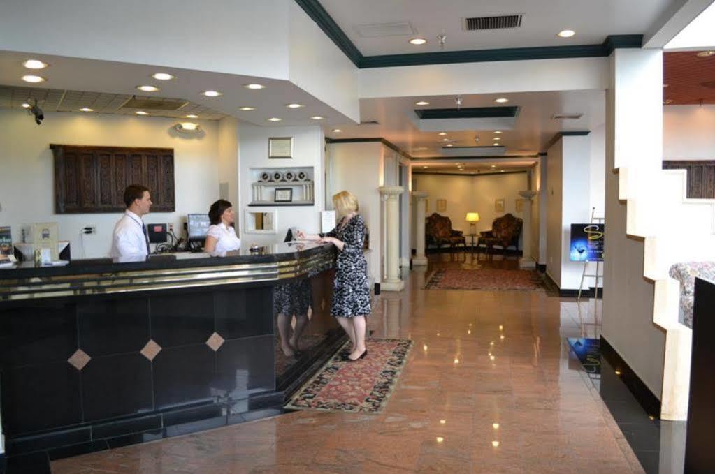 מורגנטאון Euro-Suites Hotel מראה חיצוני תמונה